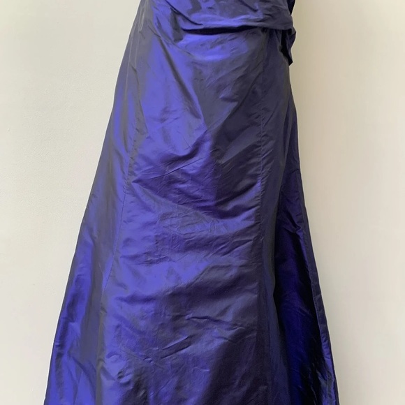 Stunning Monsoon Silk Long maxi dress
Sleeveless
Purple black two tone UK 18 - Picture 9 of 14